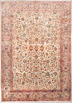 A Sarouk rug, 365 x 250 cm.