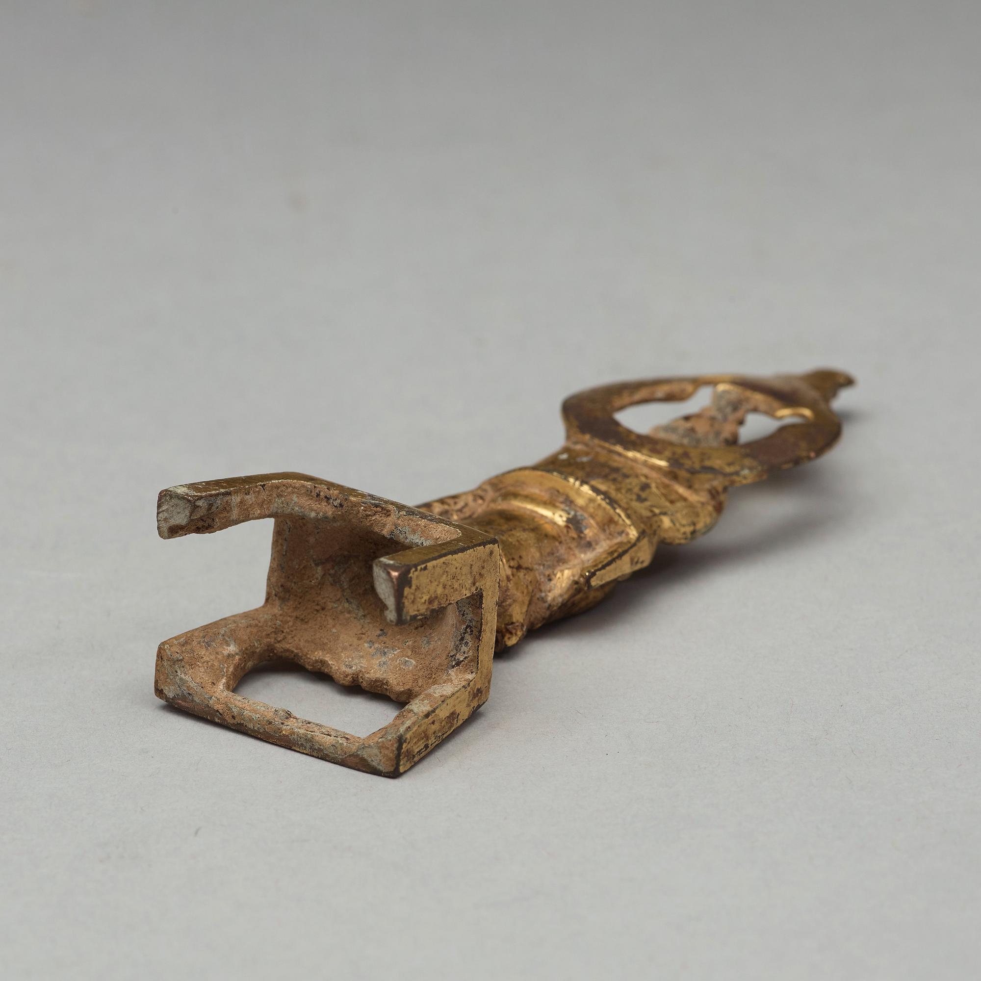Buddha, förgylld brons. Troligen Tang dynastin (618-907).