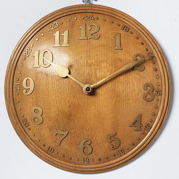 A wall clock, marked Zenith, Swiss made, 18 jours. 18771.