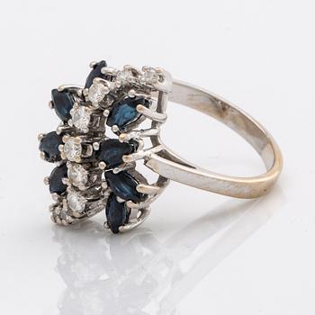 RING 18K whitegold w sapphires and brilliant-cut diamonds 0,39 ct inscribed in shank, W VVS, original invoice enclosed.