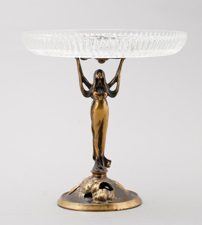 FAT PÅ FOT, mässing och glas, jugendstil, 1900-tal.