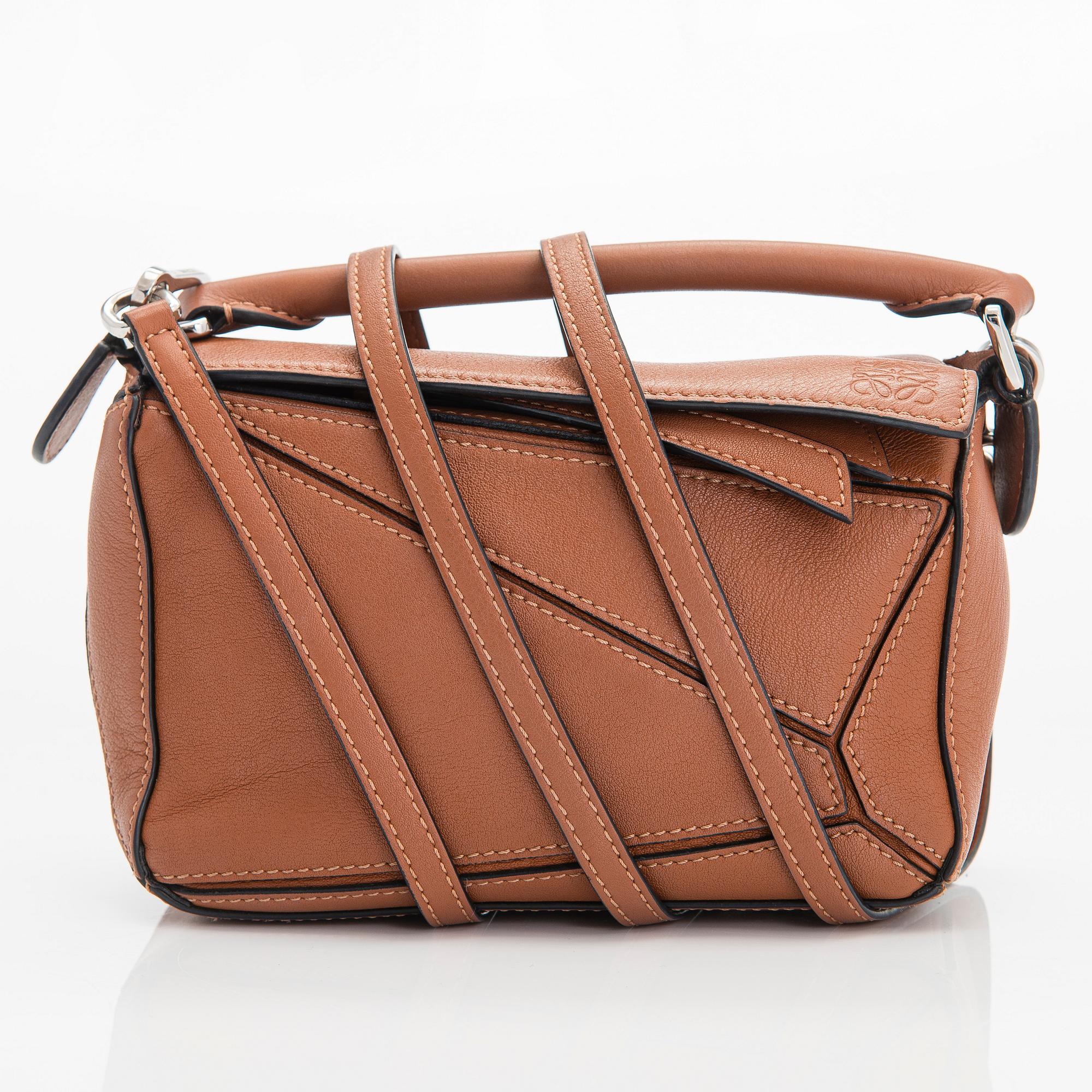 Loewe, väska, "Puzzle Mini".