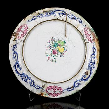 FAT, emalj på koppar. Qing dynastin, Qianlong (1736-95).
