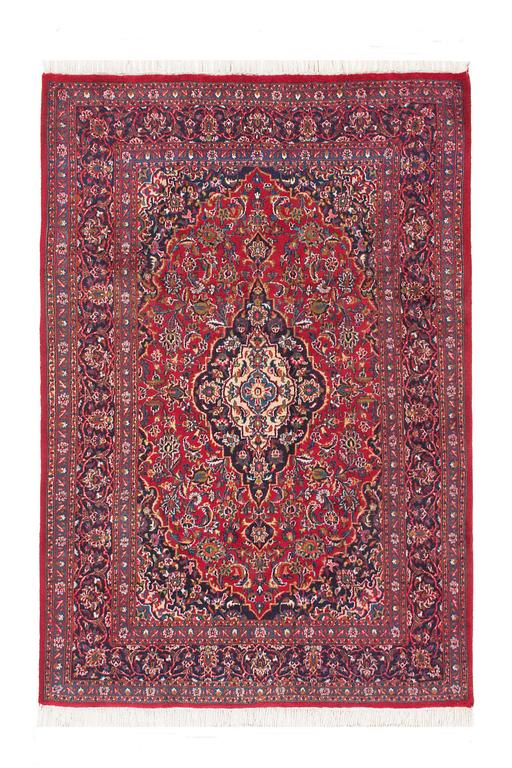 An old Meshad carpet ca 282 x 190 cm.