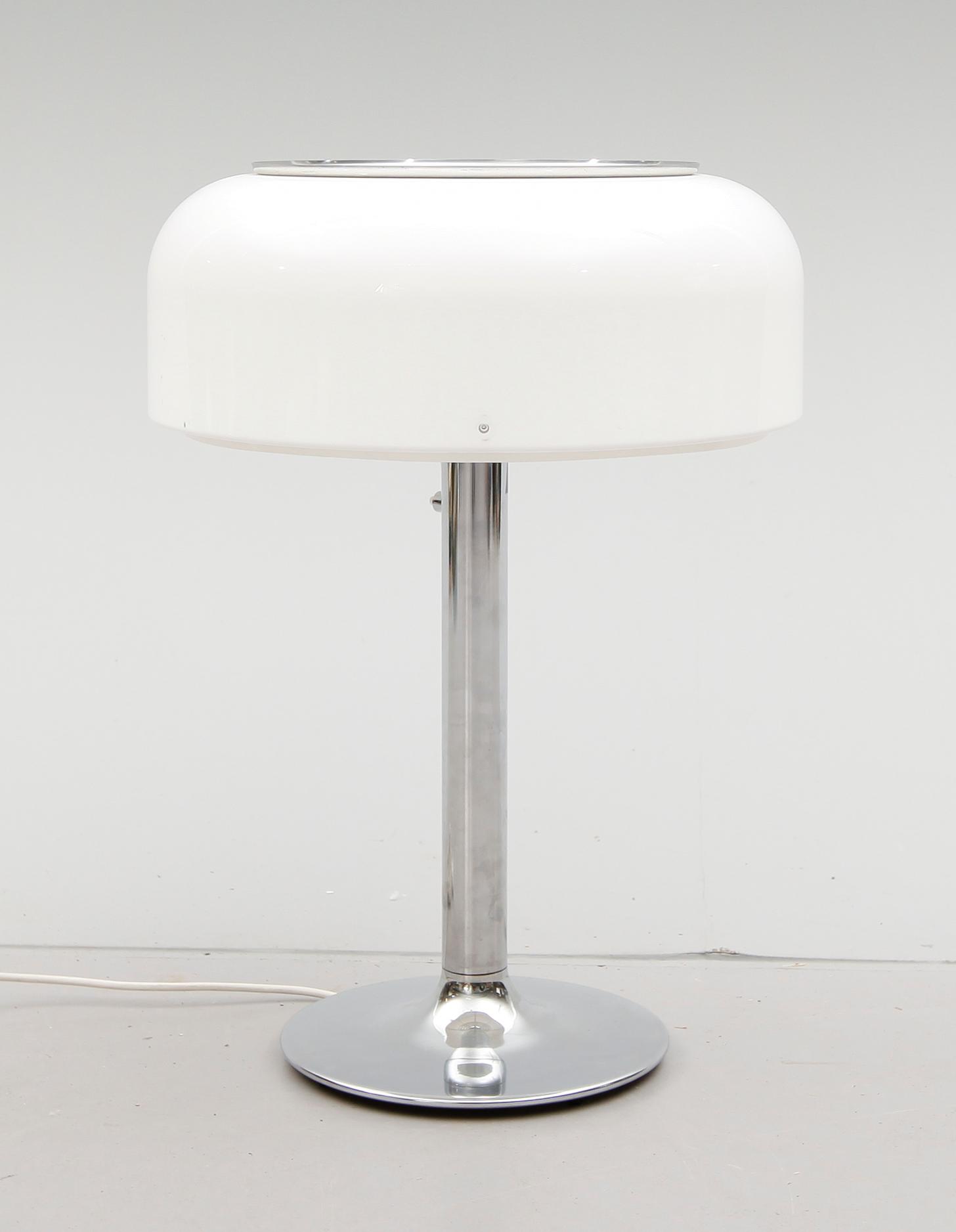 BORDSLAMPA, Knubbling, Anders Pehrson, Ateljé Lyktan. Höjd 70 cm.
