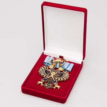 MEDALJ/BROSCH, replik av ryska Sankt Andreas orden, förgylld och emaljerad brons, sent 1900-tal.