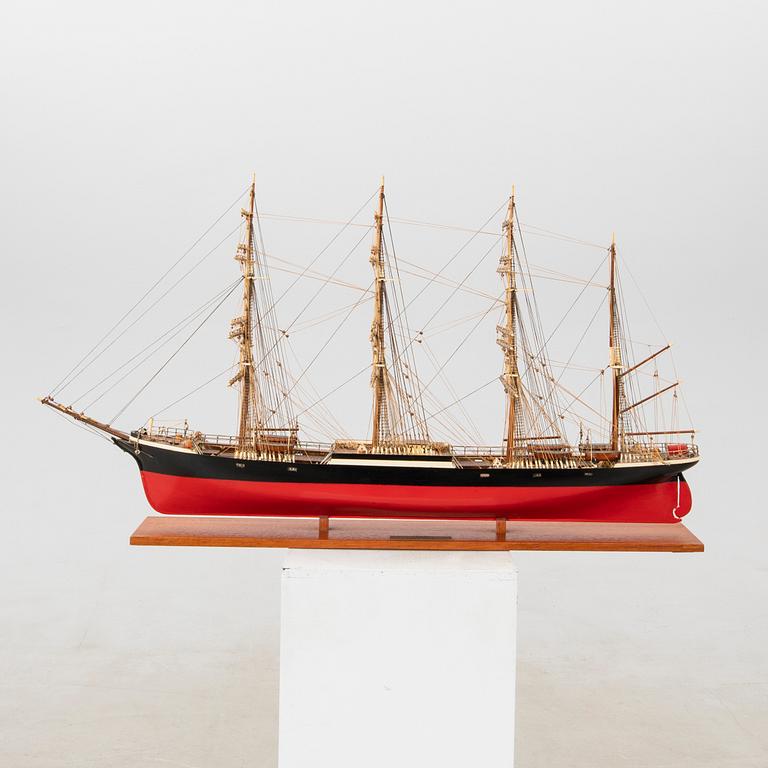 Boat model "Pamir 1905-1957".