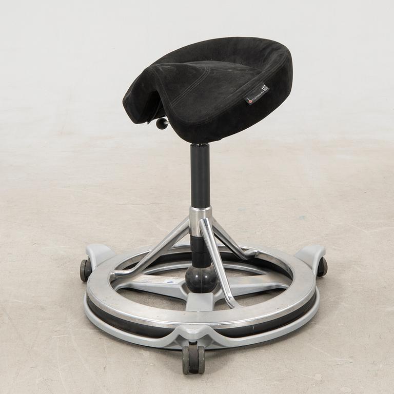 Backapp Modern Saddle Stool.