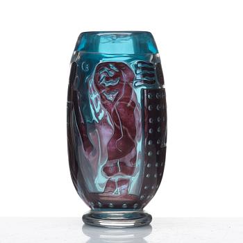 Edvin Öhrström, an ariel glass vase, Orrefors, Sweden 1942, no 242.