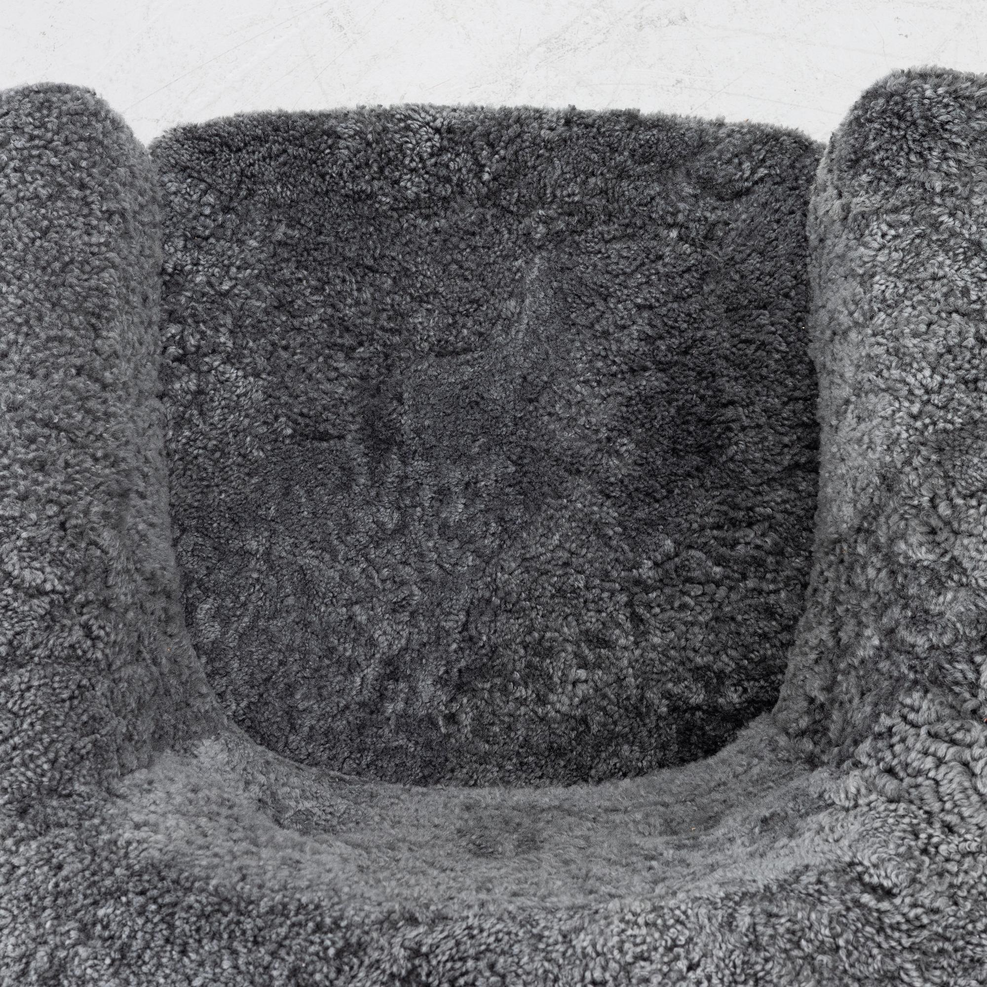 Lennart Bender, fåtöljer, ett par, "Corona", Ulferts, 1900-talets andra hälft.