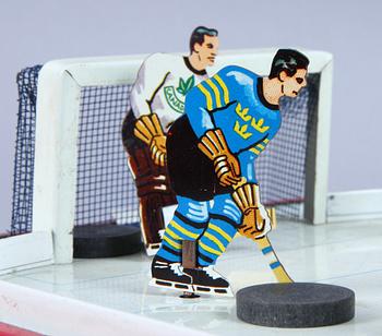 ISHOCKEYSPEL, omkring 1900-talets mitt.