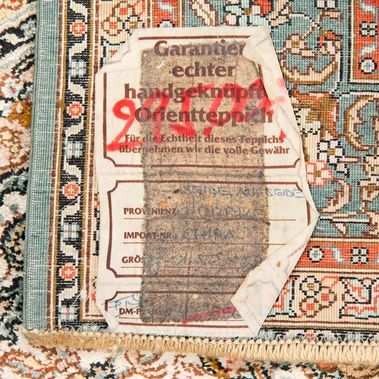 A rug, Oriental, silk, Ca. 151x95 cm.
