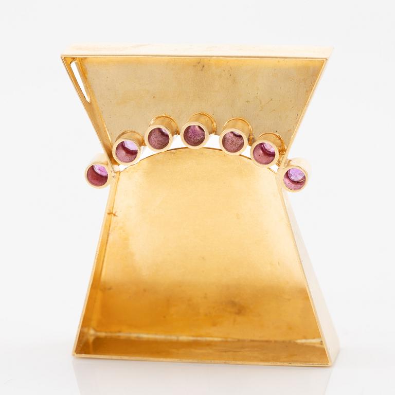 Pendant in 18K gold with pink stones, Timo Nupponen, Helsinki.