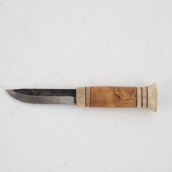 Patric Jonsson, a reindeer horn knife, signed.