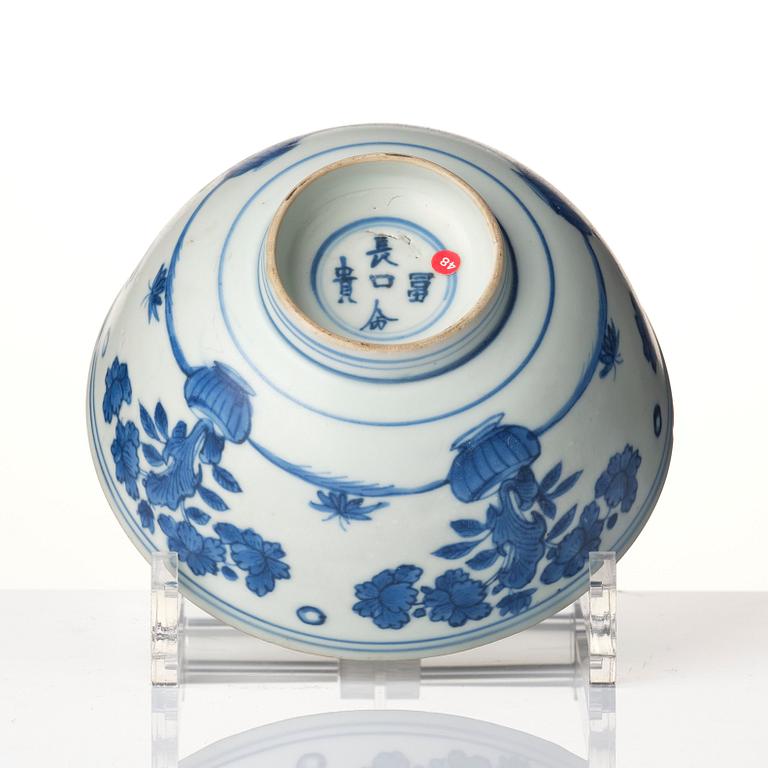 A blue and white bowl, Ming dynasty (1368-1644).