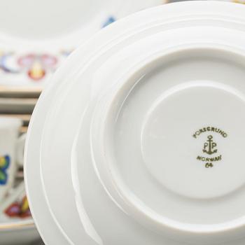 KAFFESERVIS, 18 delar, porslin, Porsgrund, Norge.