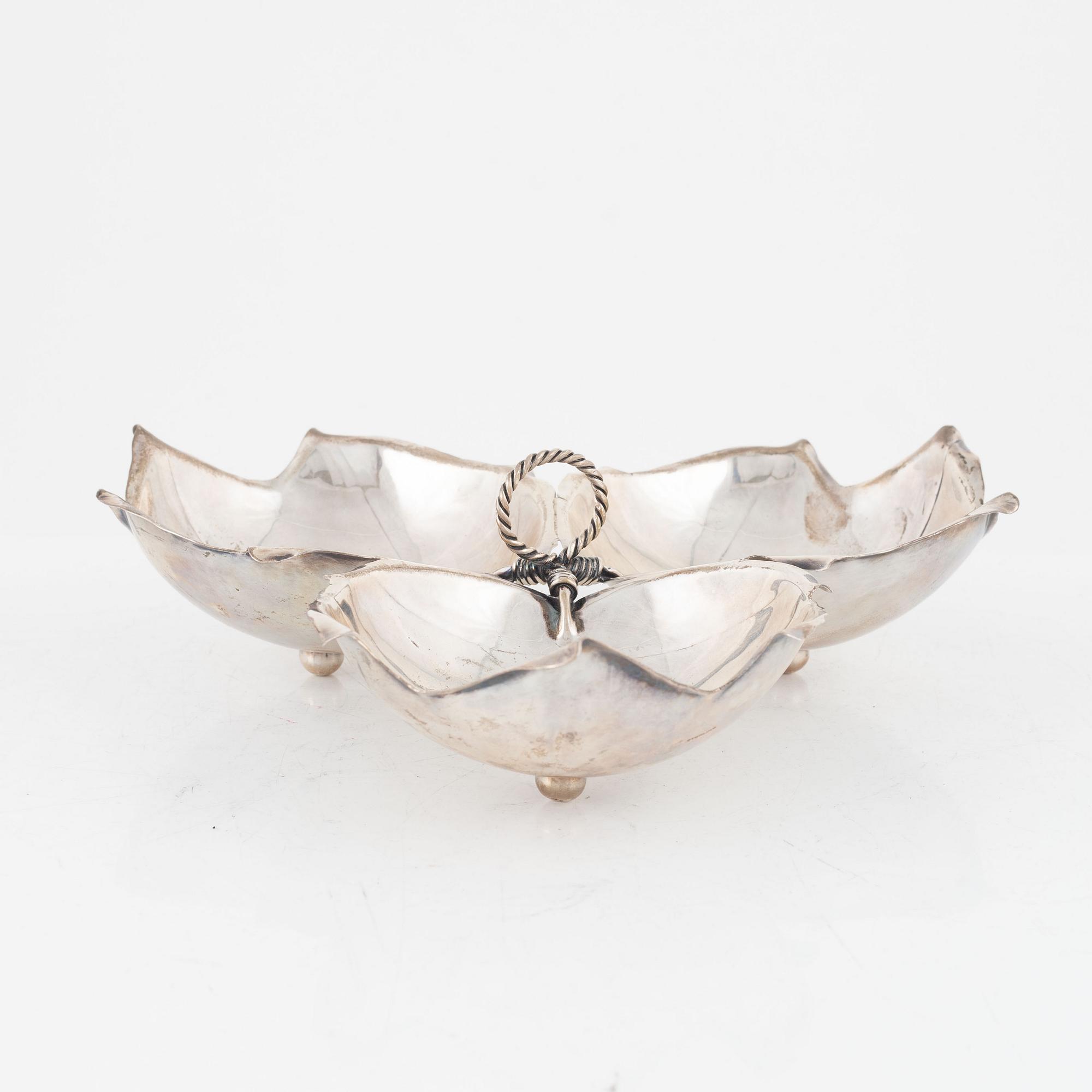 Alfredo Sciarrotta, skål, sterlingsilver, Black, Starr and Gorham, USA, omkring 1900-talets mitt.