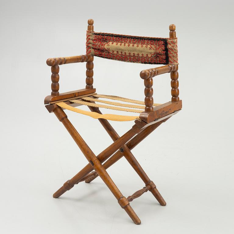 A sofa and four foldable armchairs, first half of the 19th century.