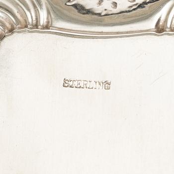 Silver, 9 delar, bl a stämplat Robert Pringle & Sons, London 1903.