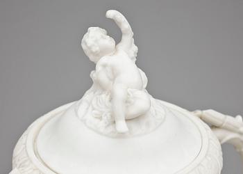 URNA, parian, Gustavsberg, 1800-tal.