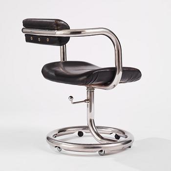 Giotto Stoppino, attributed to, a swivel chair, Italy, 1960-70s.