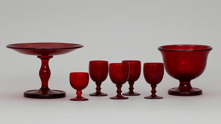 PARTI GLAS, 7 delar. Monica Bratt, Reijmyre. 1900-talets mitt.