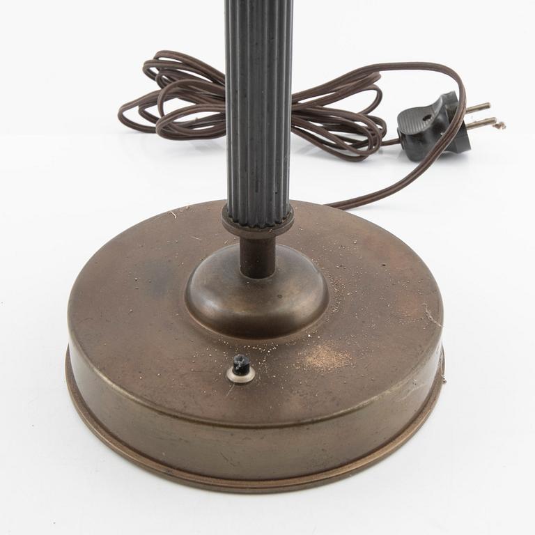 Einar Bäckströms Metallvarufabrik, Table lamp Swedish Modern 1940s.