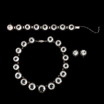 GARNITYR, 3 delar, silver och bergskristall, Mikimoto, Japan, 1953.