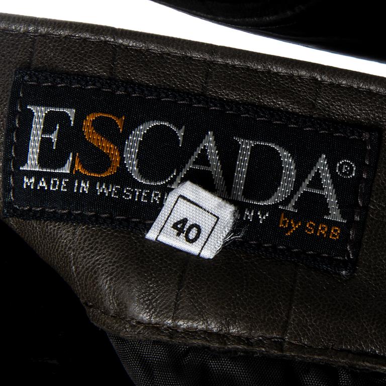 KJOL, Escada.