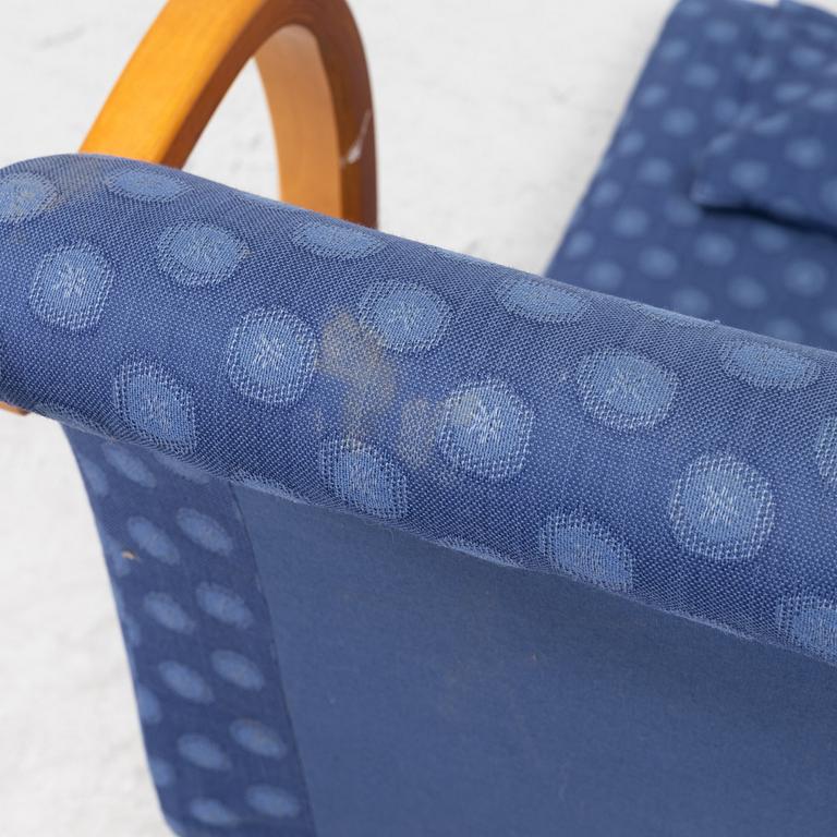 Markku Pakkanen, a pair of 'Harlekiini' armchairs, Asko, Finland, late 20th Century.