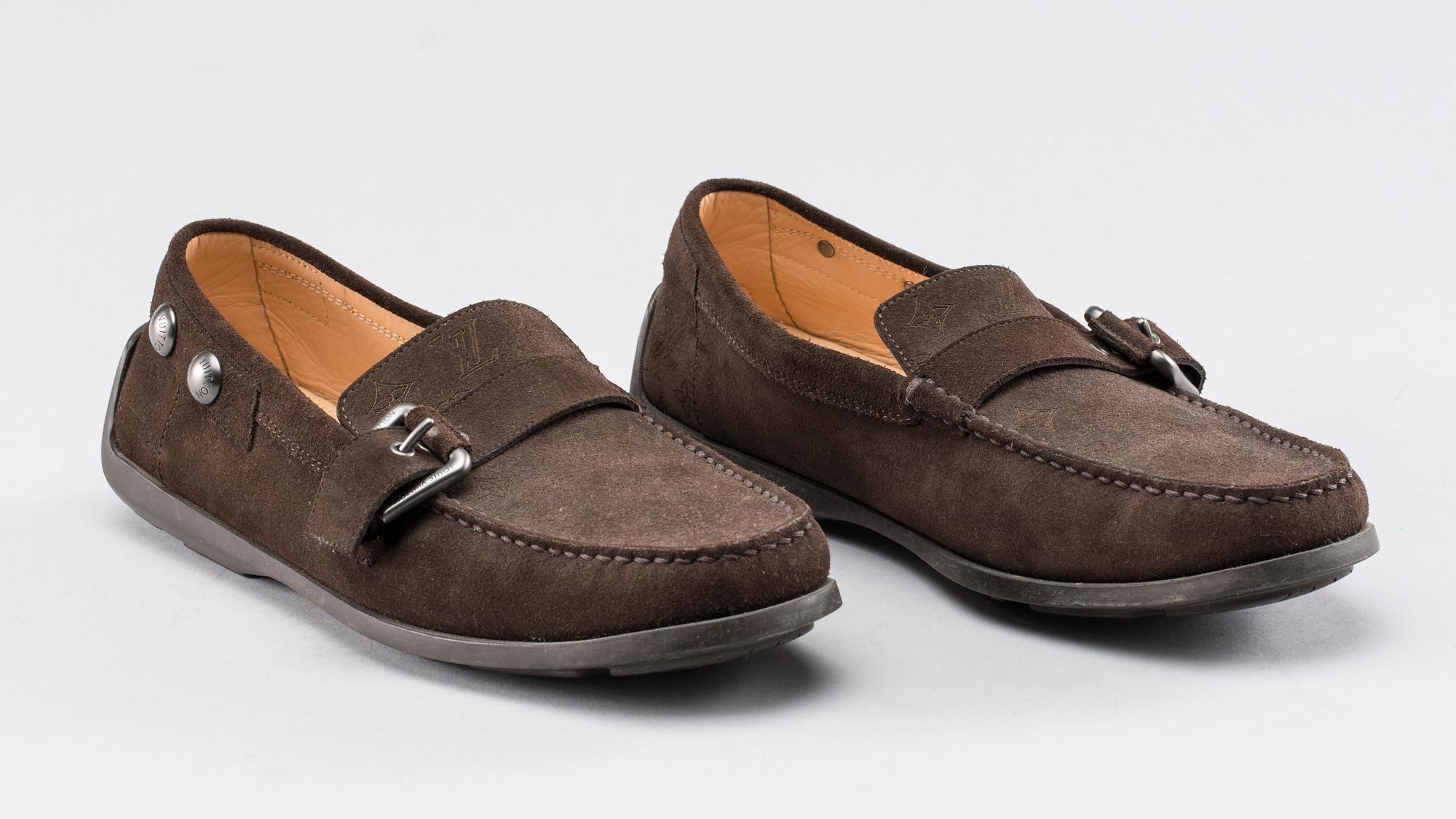 SHOES, Louis Vuitton.
