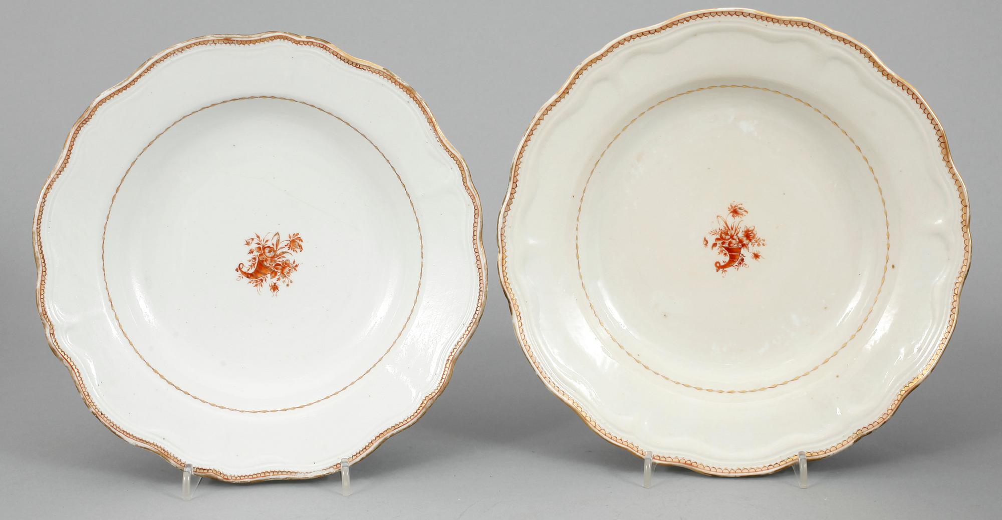 TALLRIKAR, 5 st. Porslin, Kina, 1700-tal.