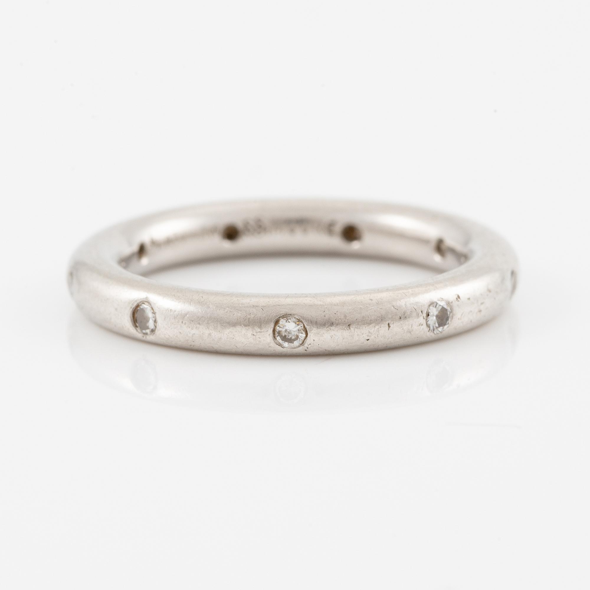 Ring, Stuart Moore, "Galassia Hard", platinum with brilliant-cut diamonds.