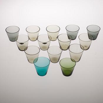 SERVISDELAR, 21 delar, glas, bl a Kaj Franck, 1900-talets senare hälft.