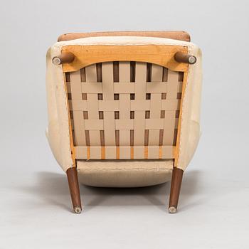 Hans J Wegner, fåtölj, "Bamse / Papa bear", AP-Stolen, Danmark, 1950-60-tal. Modellen formgiven år 1951.