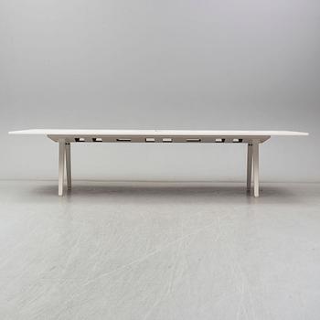 Ronan & Erwan Bouroullec, Vitra Joyn conference table, 2007.