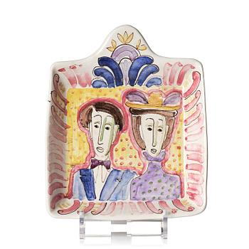 156. Birger Kaipiainen, a glazed ceramic dish, Arabia, Finland 1940s.