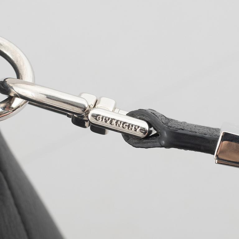 Givenchy, an 'Antigona' handbag, 2016.