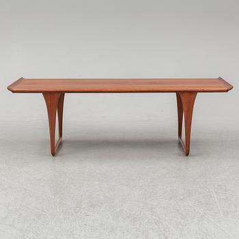 A sofa table, model 161, designed by O. Calsson for  AB Emmaboda Möbelfabrik, formgivet 1959.