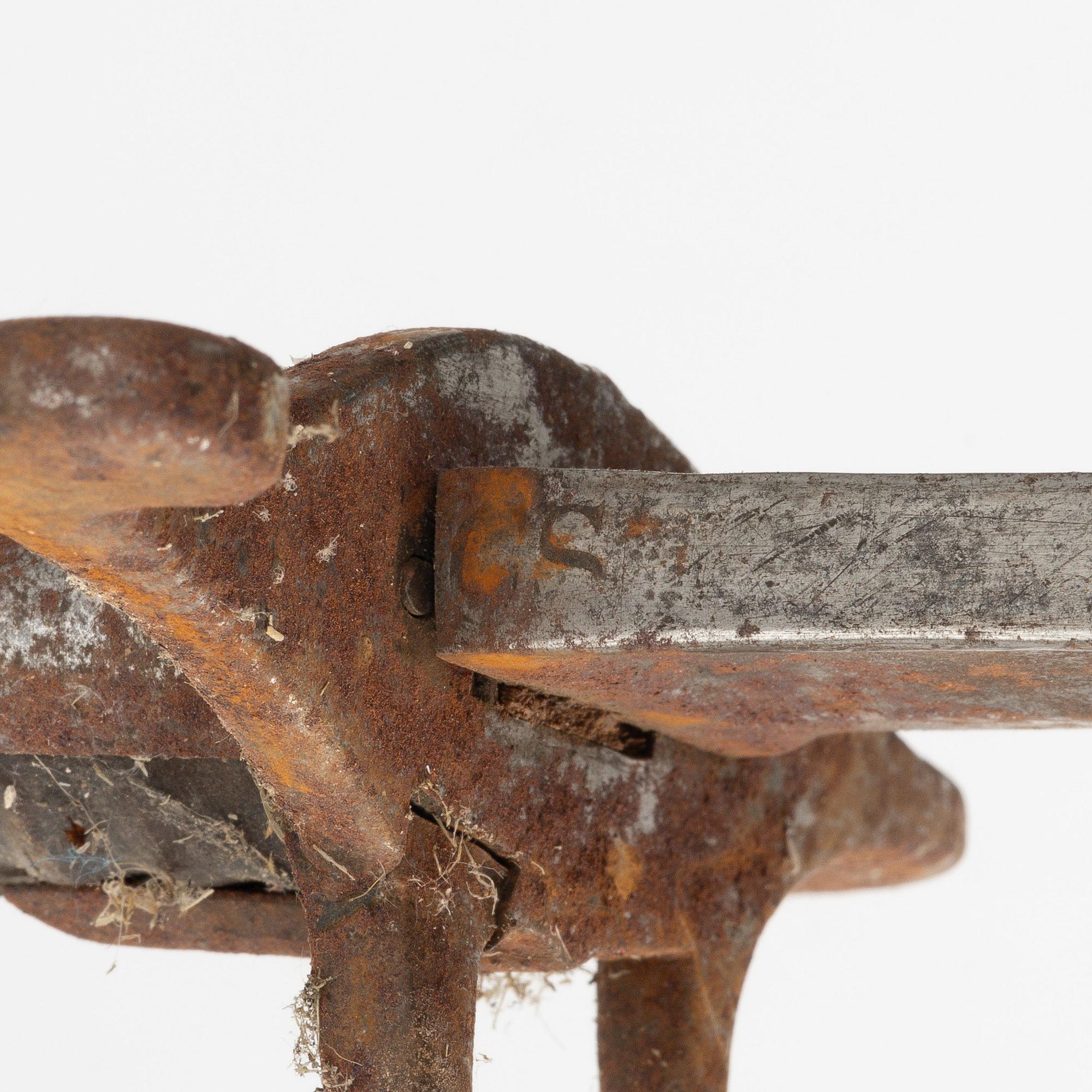A Swedish cavalry sabre, 1825 pattern, with scabbard.