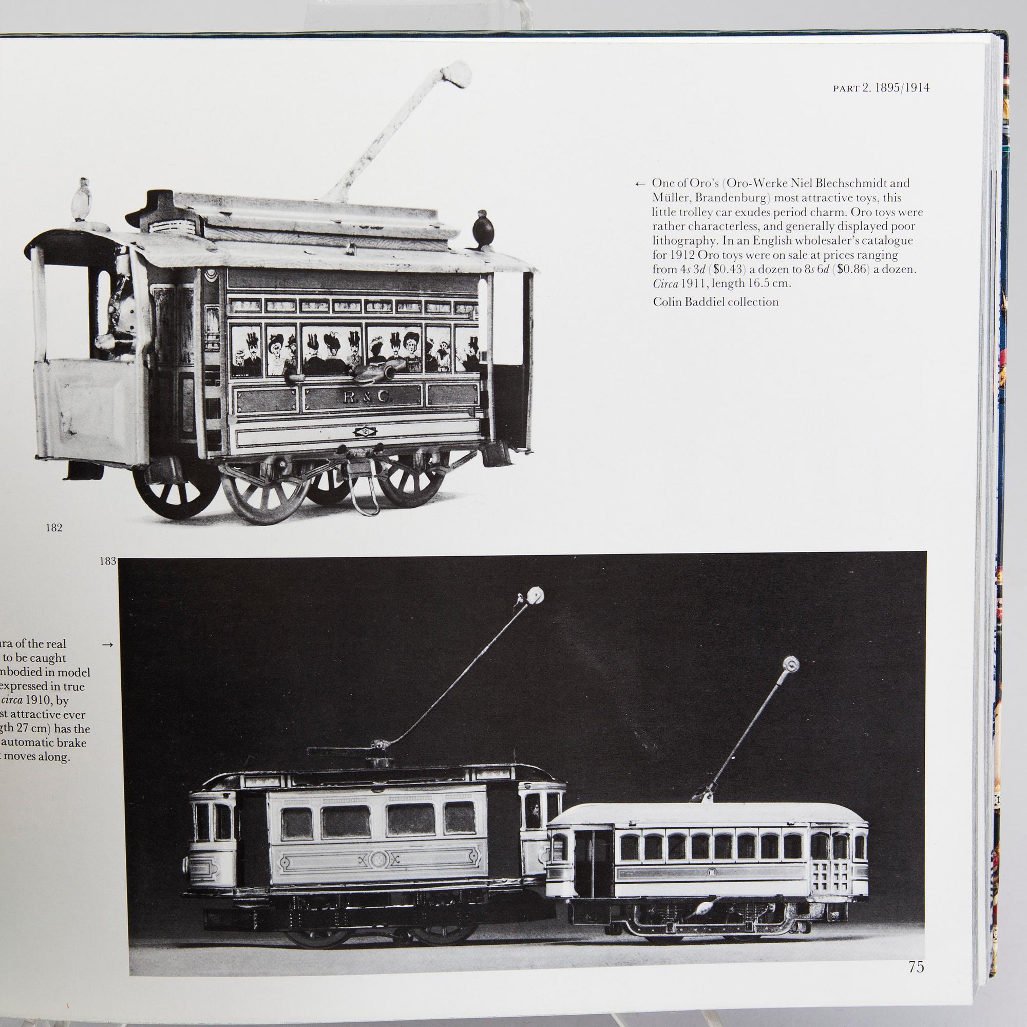BÖCKER, 5 stycken, leksakslitteratur, bland annat "The Art of the Tin Toy".