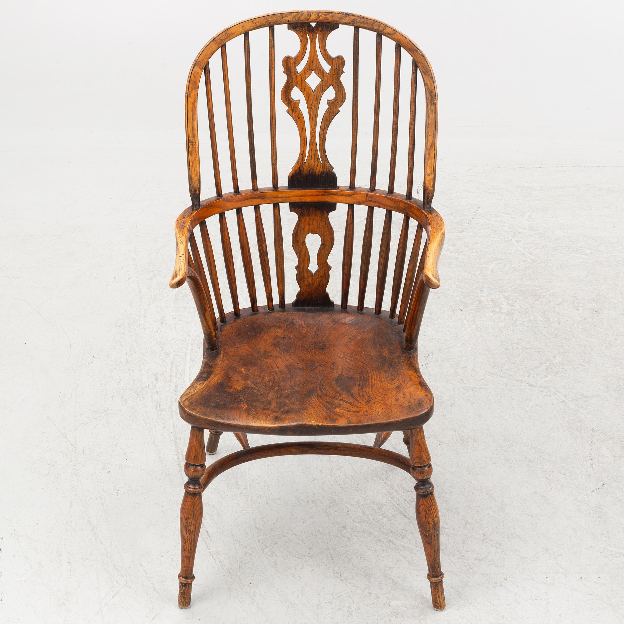 Four Windsor-Style Armchairs, first half of the 20th Century.