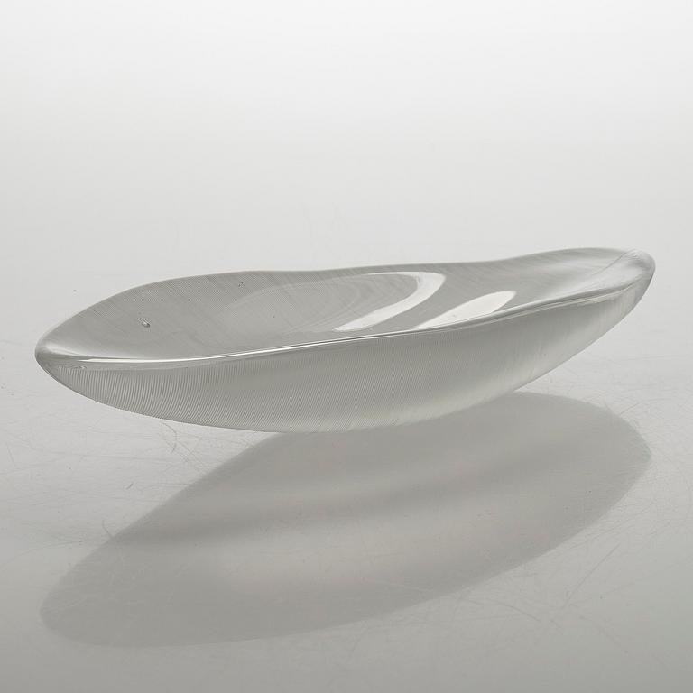 Tapio Wirkkala, Skål, "Lehti" (Blad), signerad Tapio Wirkkala Iittala.
