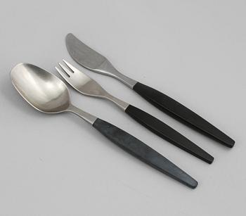 BESTICKSERVIS, ca 38 delar, rostfritt stål och bakelit, "Focus De lux", Folke Arström, Gense, 1900-talets mitt.
