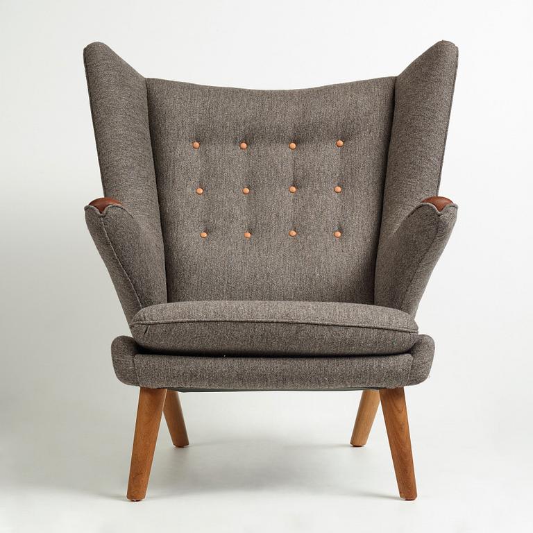 Hans J. Wegner, fåtölj "Bamse", modell AP19, AP-stolen, Danmark, 1950-60-tal.