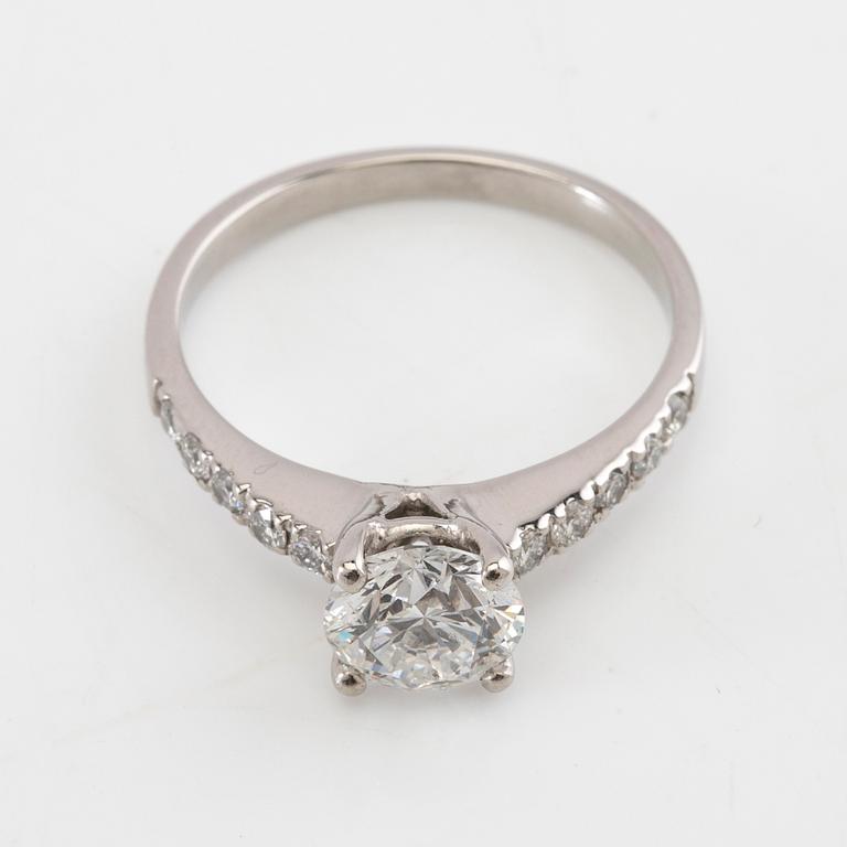 Ring 950 platinum with GIA-inscribed diamond approx. 1.27 ct.