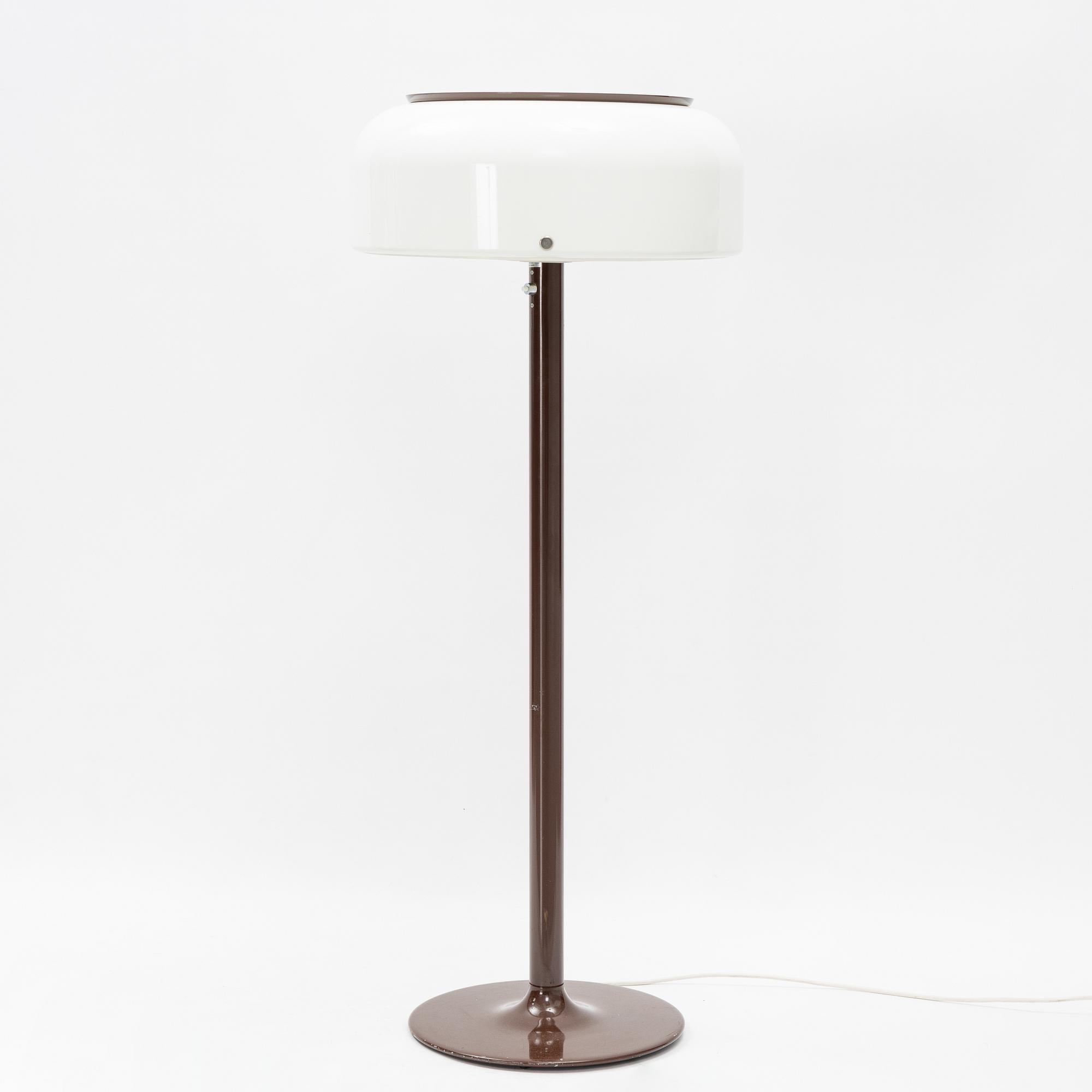 Anders Pehrson, a 'Knubbling' floor light, Ateljé Lyktan, Åhus.