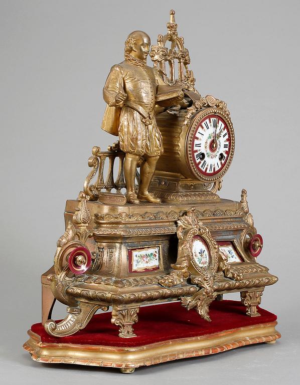 BORDSPENDYL, bronserad metall och porslin, 1800-talets slut.