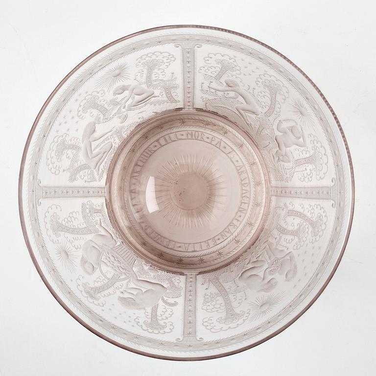 Edward Hald, an engraved glass bowl, Orrefors, 1920, model 147, provenance Edward Hald.