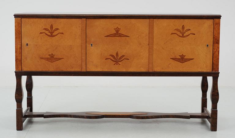 SIDEBOARD, Carl malmsten,"Haga", Nordiska Kompaniet ca 1928.